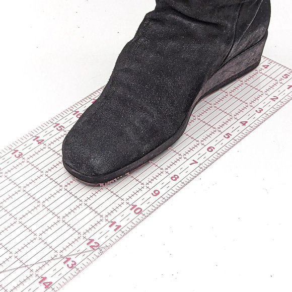 La Canadienne Women Wedge Black Fine Suede Mid Calf boots size 9 - Picture 3 of 11